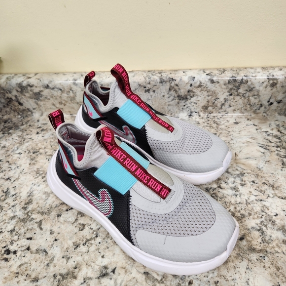Nike Flex Plus SE Running Shoe Slip On Size 4.5Y - Picture 5 of 12